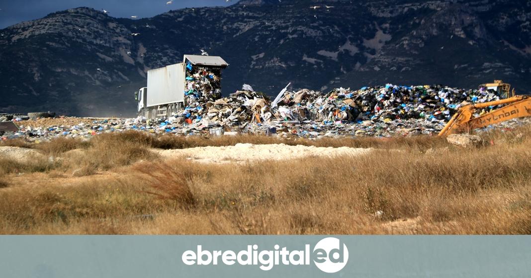 Os trabalhadores da empresa que recolhe o lixo para a COPATE convocam greve por tempo indeterminado a partir de 16 de setembro